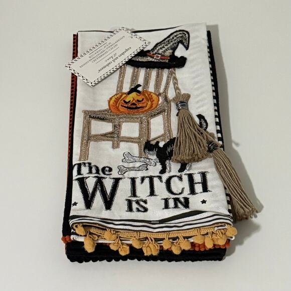 New Cupcakes and Cashmere “The Witch Is In” Halloween Kitchen Towels Set of 3 - Picture 2 of 5